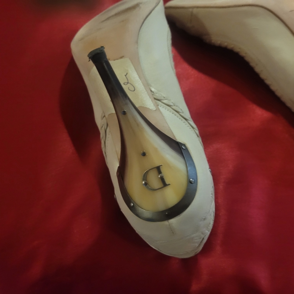 Elegant Cream High Heels - Picture 9 of 10